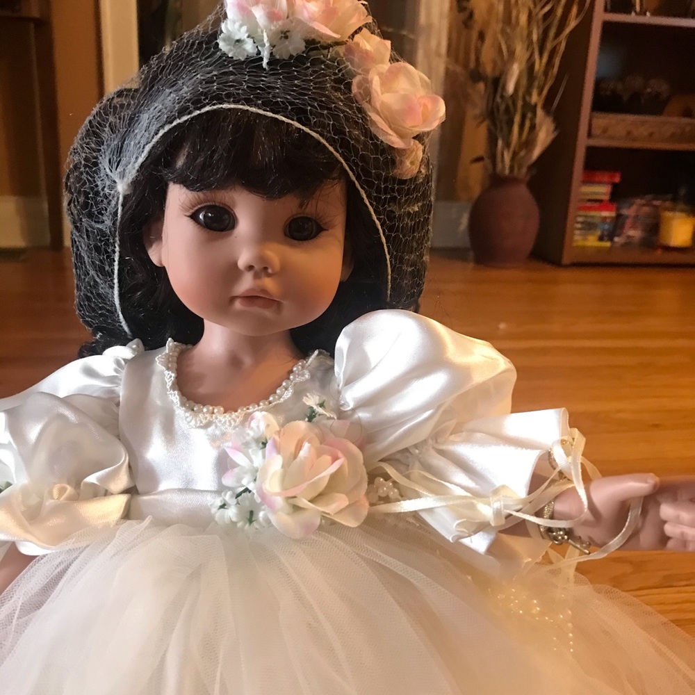 Doll - Picture 3 of 16